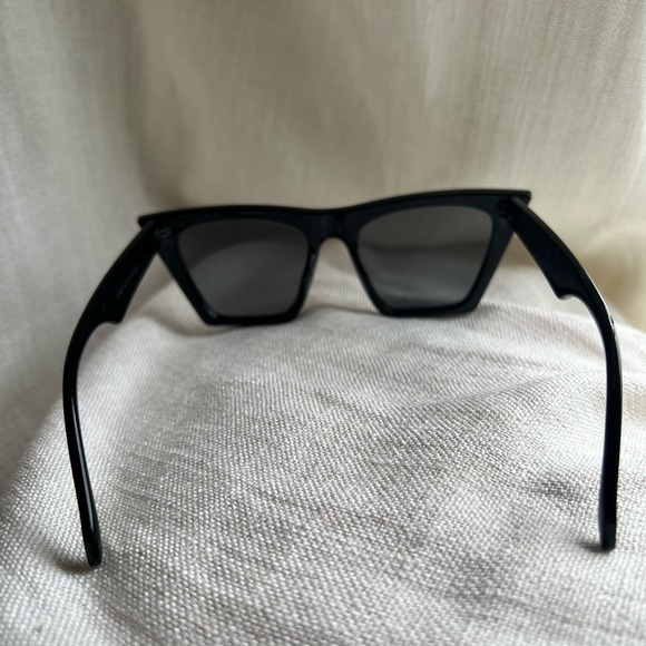 Black Arch Sunglasses - Picture 4 of 4